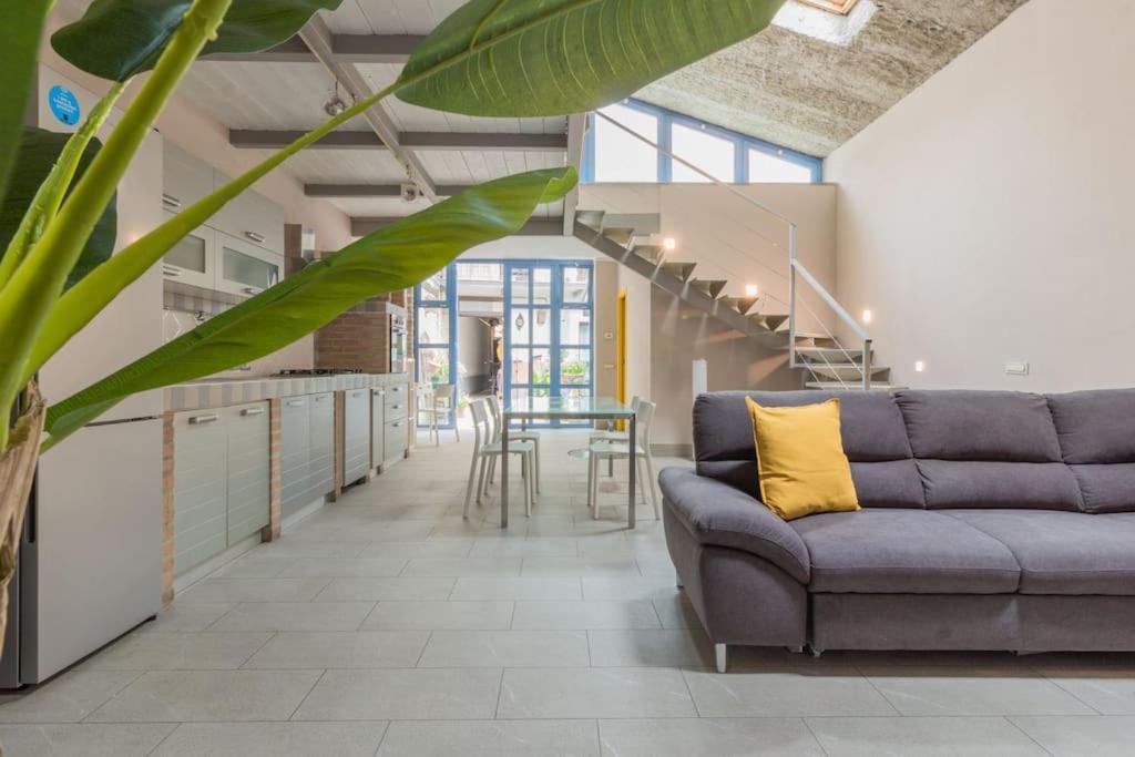 San Bartolomeo Loft Guest House เปียเชนซา ภายนอก รูปภาพ